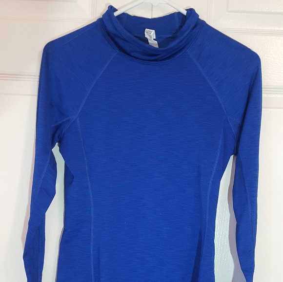 Fitted Under armour turtle neck - Picture 1 of 2